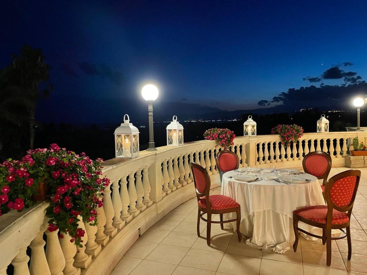 Parco Dei Principi Hotel Роччелла-Ионика Экстерьер фото